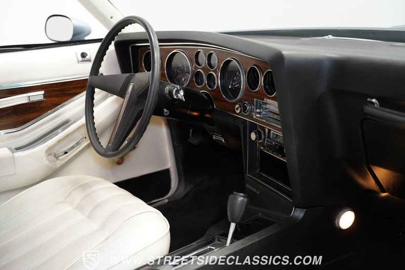 Pontiac-Grand-prix-1976-Athena-Blue-White-48