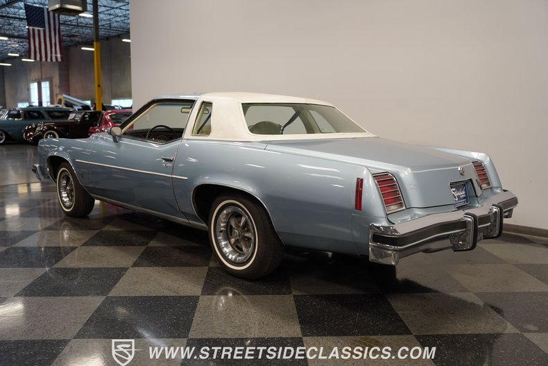 Pontiac-Grand-prix-1976-Athena-Blue-White-5
