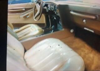 Pontiac-Grand-prix-1977-White-Light-Tan-23