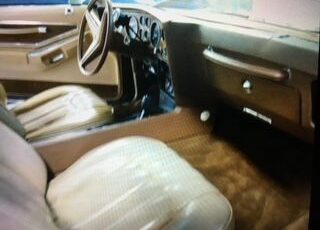 Pontiac-Grand-prix-1977-White-Light-Tan-25
