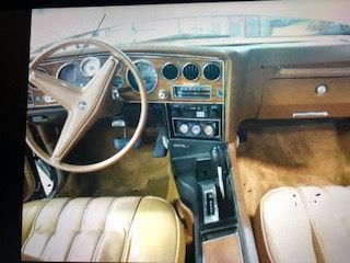 Pontiac-Grand-prix-1977-White-Light-Tan-28