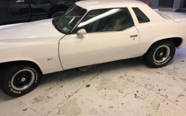 Pontiac-Grand-prix-1977-White-Light-Tan-29