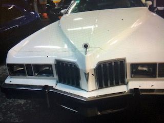 Pontiac-Grand-prix-1977-White-Light-Tan-6