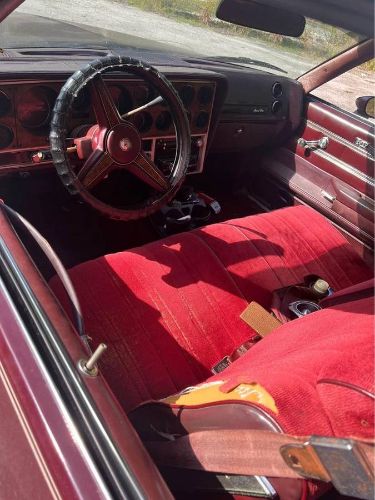Pontiac-Grand-prix-1983-3