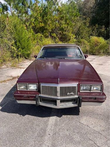 Pontiac-Grand-prix-1983-4