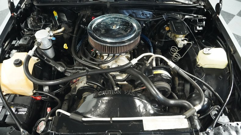 Pontiac-Grand-prix-1985-Medium-Gray-Medium-Dark-Gray-1