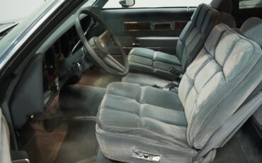 Pontiac-Grand-prix-1985-Medium-Gray-Medium-Dark-Gray-10