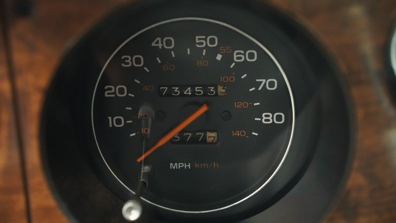 Pontiac-Grand-prix-1985-Medium-Gray-Medium-Dark-Gray-11