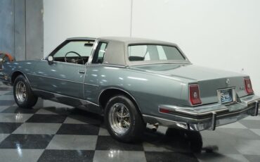 Pontiac-Grand-prix-1985-Medium-Gray-Medium-Dark-Gray-15