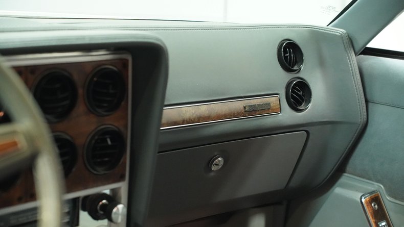 Pontiac-Grand-prix-1985-Medium-Gray-Medium-Dark-Gray-20