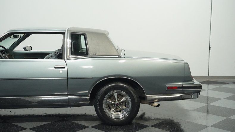 Pontiac-Grand-prix-1985-Medium-Gray-Medium-Dark-Gray-31