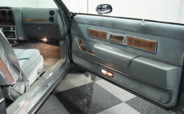 Pontiac-Grand-prix-1985-Medium-Gray-Medium-Dark-Gray-43