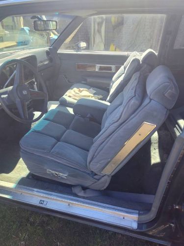 Pontiac-Grand-prix-1986-Greenish-Gray-3