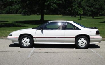 Pontiac-Grand-prix-1989-White-Beige-10