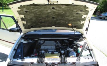 Pontiac-Grand-prix-1989-White-Beige-19