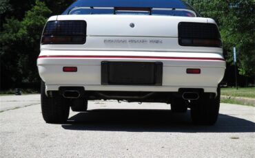 Pontiac-Grand-prix-1989-White-Beige-7