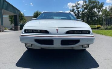 Pontiac-Grand-prix-1995-1