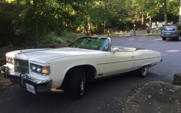 Pontiac-Grand-ville-1975-White-White-10