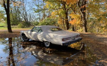Pontiac-Grand-ville-1975-White-White-13