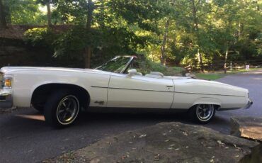 Pontiac-Grand-ville-1975-White-White-16