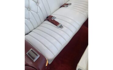 Pontiac-Grand-ville-1975-White-White-19