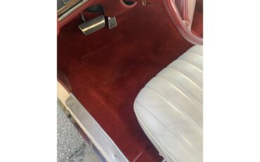 Pontiac-Grand-ville-1975-White-White-24