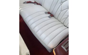 Pontiac-Grand-ville-1975-White-White-28