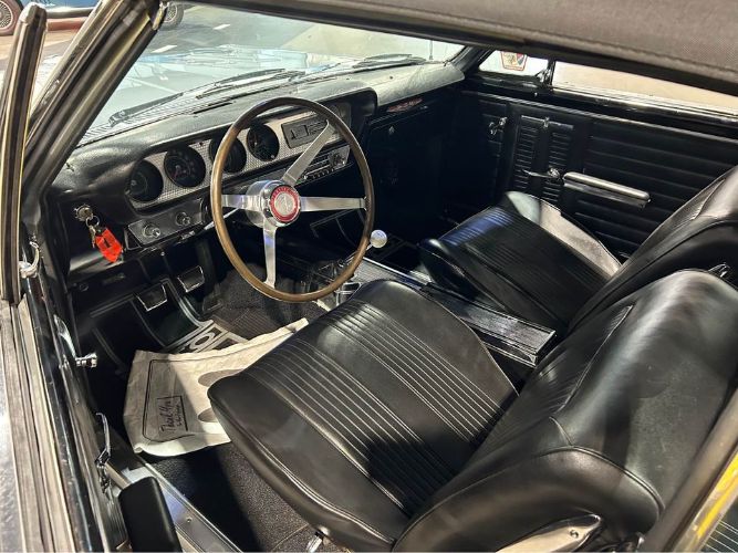 Pontiac-Gto-1964-Silver-Mist-GreyBla-Black-2