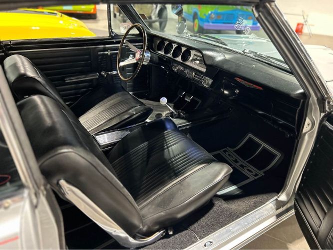 Pontiac-Gto-1964-Silver-Mist-GreyBla-Black-3