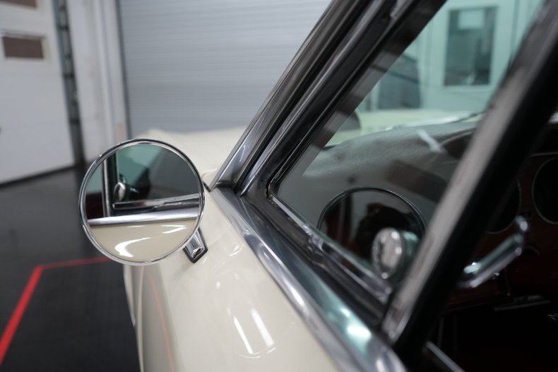 Pontiac-Gto-1967-Cameo-Ivory-Red-11
