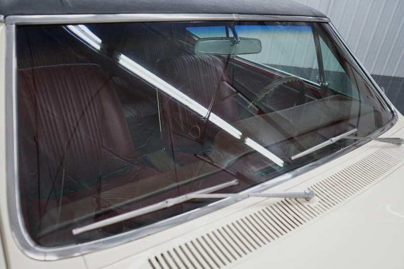 Pontiac-Gto-1967-Cameo-Ivory-Red-30