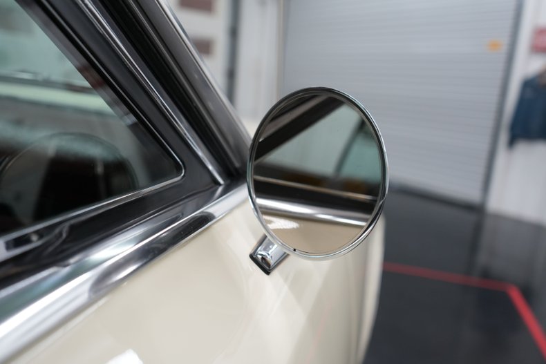 Pontiac-Gto-1967-Cameo-Ivory-Red-31