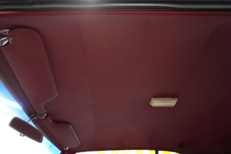 Pontiac-Gto-1967-Cameo-Ivory-Red-35
