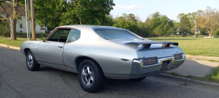 Pontiac-Gto-1969-Silver-Green-3