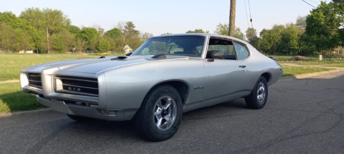 Pontiac-Gto-1969-Silver-Green-9