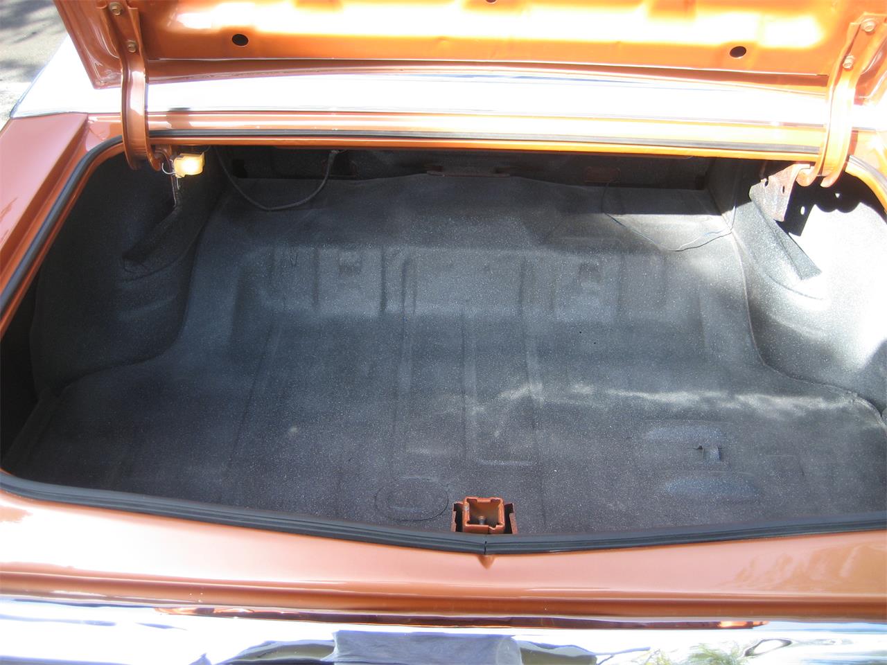 Pontiac-Gto-1971-Canyon-Copper-Pearl-White-26