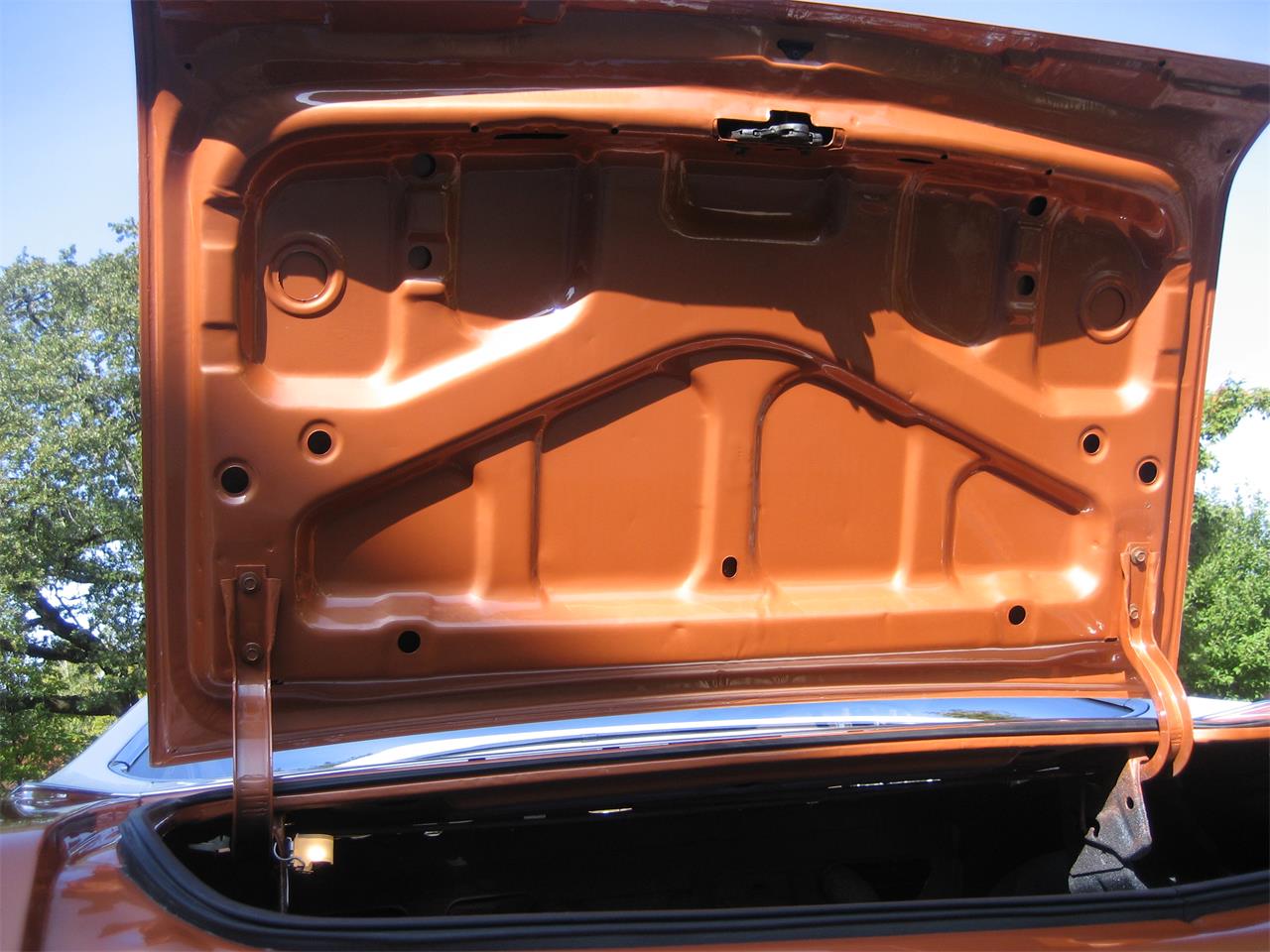 Pontiac-Gto-1971-Canyon-Copper-Pearl-White-8