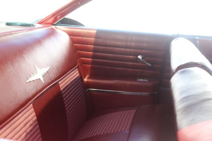 Pontiac-Laurentian-1960-maroon-maroon-13