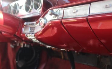 Pontiac-Laurentian-1960-maroon-maroon-25