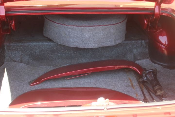 Pontiac-Laurentian-1960-maroon-maroon-36