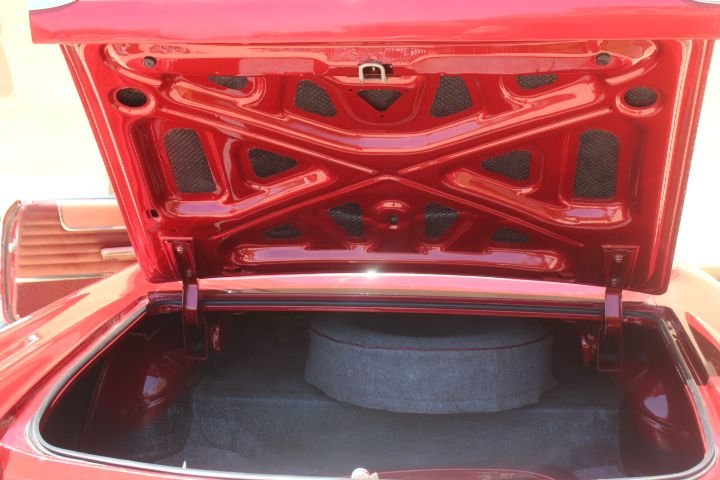 Pontiac-Laurentian-1960-maroon-maroon-40