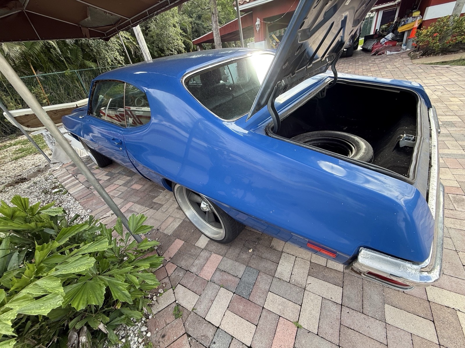 Pontiac-Le-Mans-1971-17