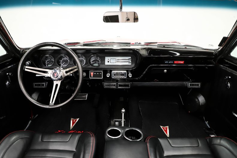 Pontiac-Lemans-1964-Grenadier-Red-Black-10