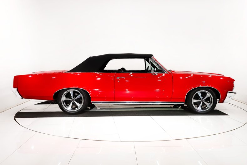 Pontiac-Lemans-1964-Grenadier-Red-Black-12