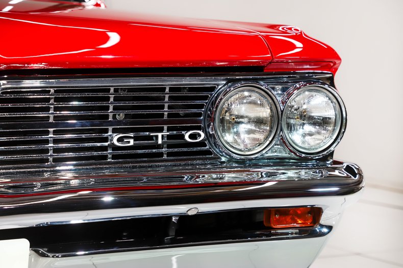 Pontiac-Lemans-1964-Grenadier-Red-Black-23