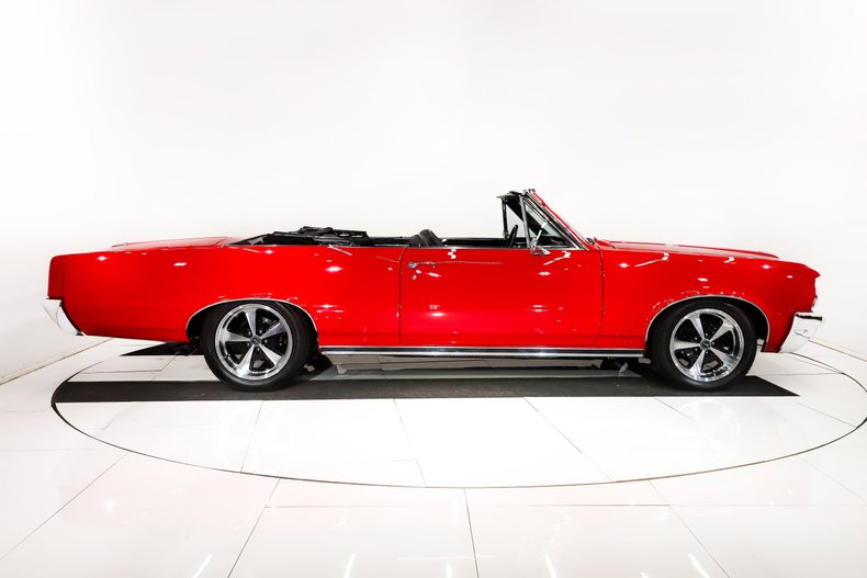 Pontiac-Lemans-1964-Grenadier-Red-Black-31