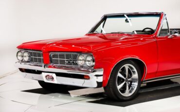 Pontiac-Lemans-1964-Grenadier-Red-Black-34