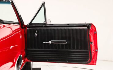 Pontiac-Lemans-1964-Grenadier-Red-Black-42