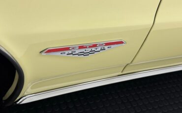 Pontiac-Lemans-1965-Mayfair-Maize-White-14