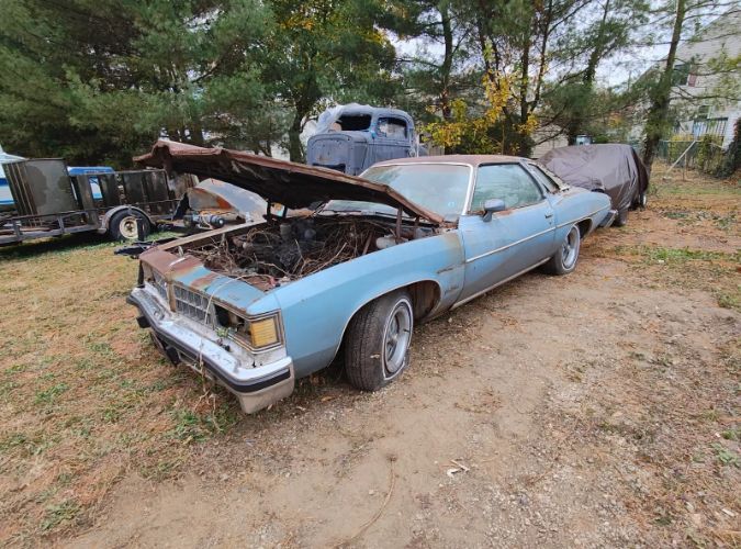 Pontiac-Lemans-1977